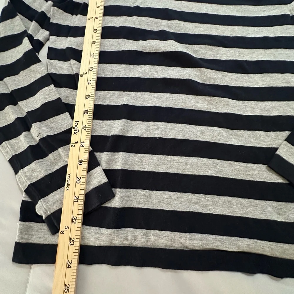 Michel Kors Men’s Knit Striped Sweater Navy Blue/ Gray Size Small